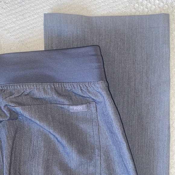 Figs Graphite Livingston Basic Scrub Pants XS - Picture 13 of 14